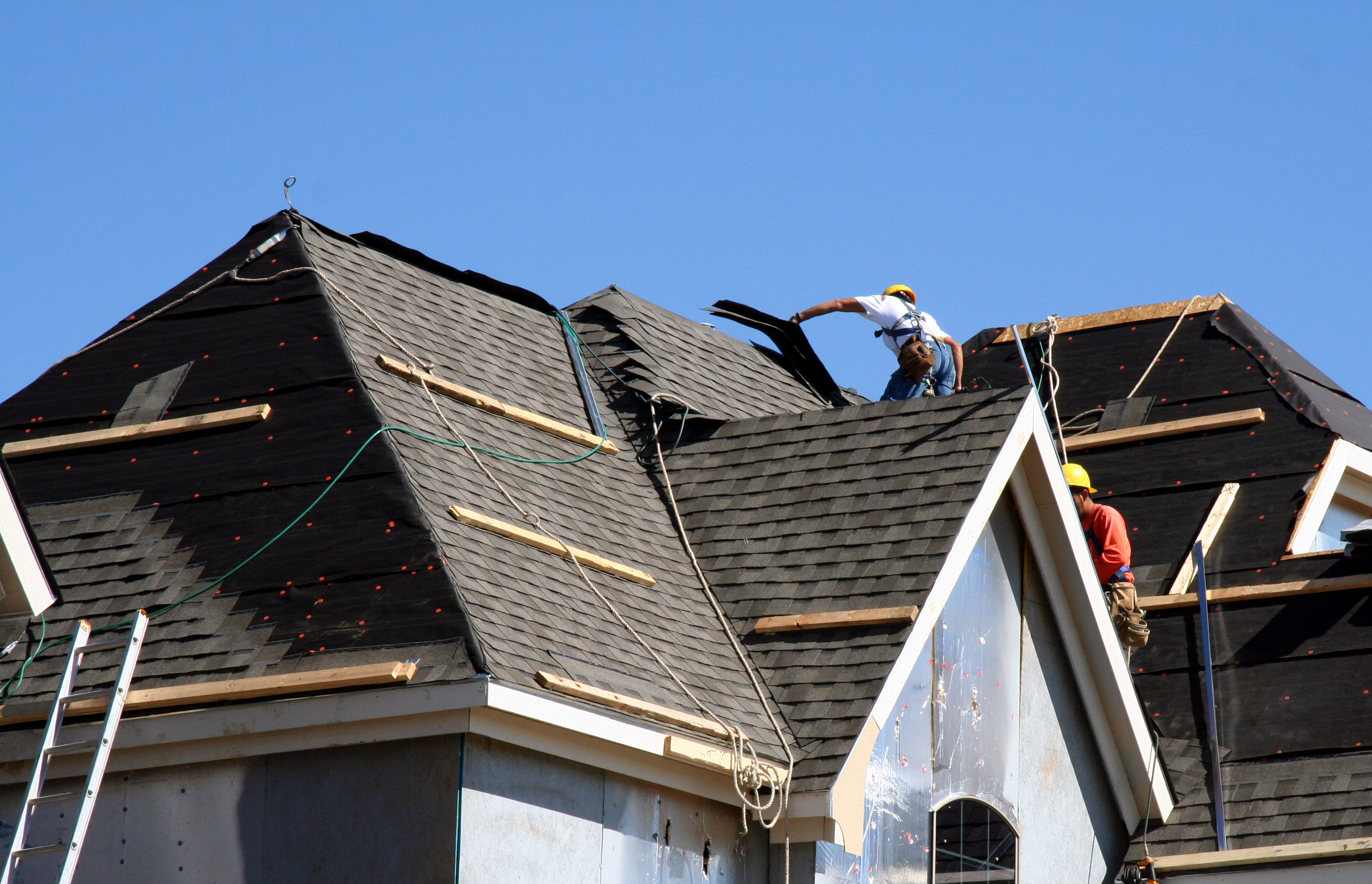 The experts at Thomas Quality Construction provide complete roof installation solutions in the greater Lexington area.